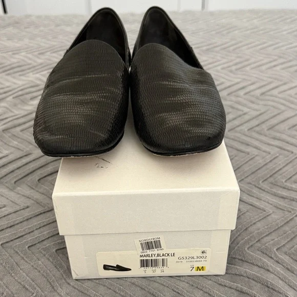 Vince Marley Venetian Loafer - Picture 8 of 12